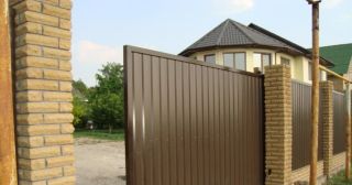 Купить откатные ворота из профнастила Муравленко, цена от 1793 руб.